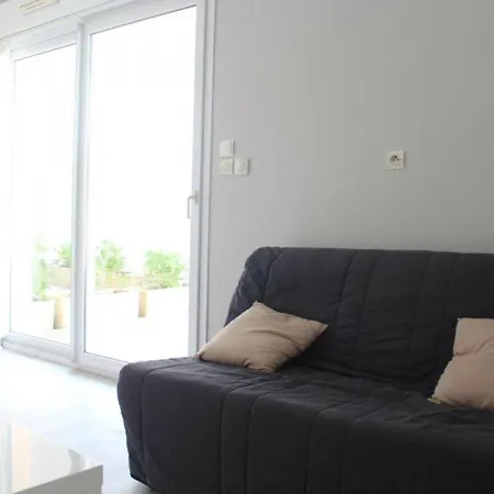 Studio La Rochelle, 1 Piece, 2 Personnes - Fr-1-246-250 *
