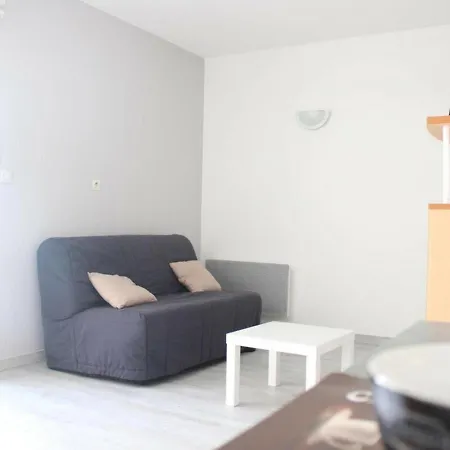 Studio La Rochelle, 1 Piece, 2 Personnes - Fr-1-246-250 *