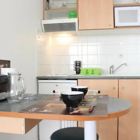 Studio La Rochelle, 1 Piece, 2 Personnes - Fr-1-246-250 * La Rochelle (Charente-Maritime)